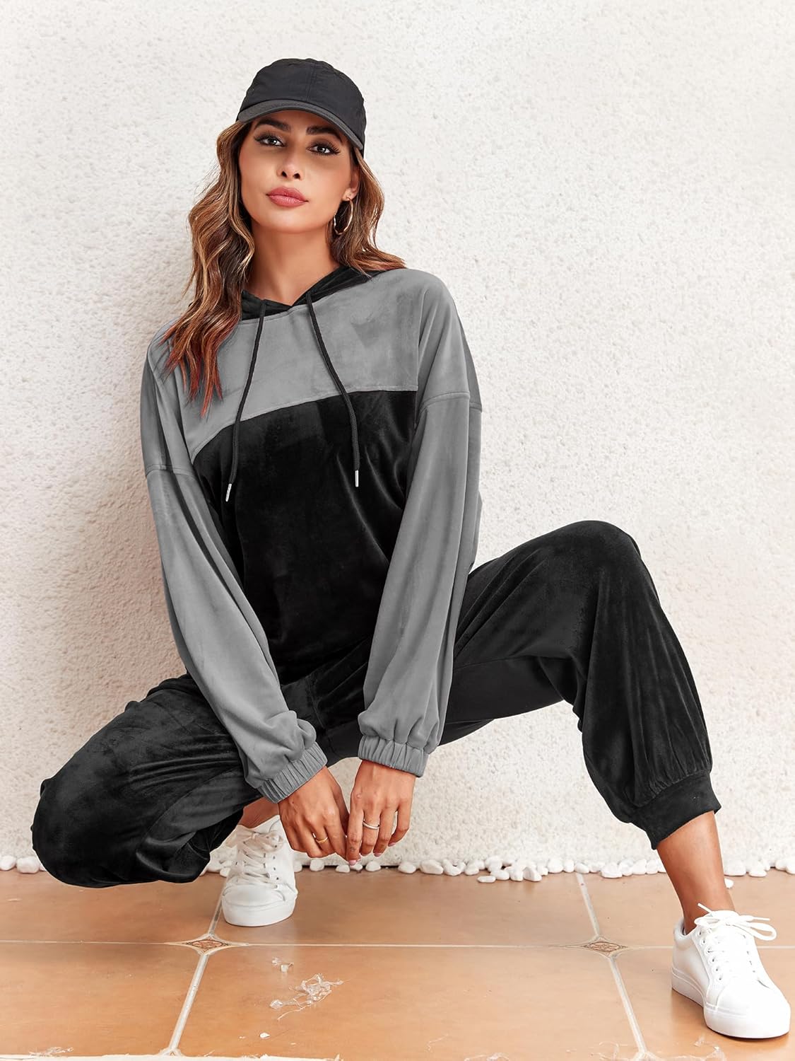 ZAFUL Womens 2 Piece Sweatsuit Outfits Velour Color Block Hoodies and Drawstring Pants Tracksuit Lounge Set with Pockets